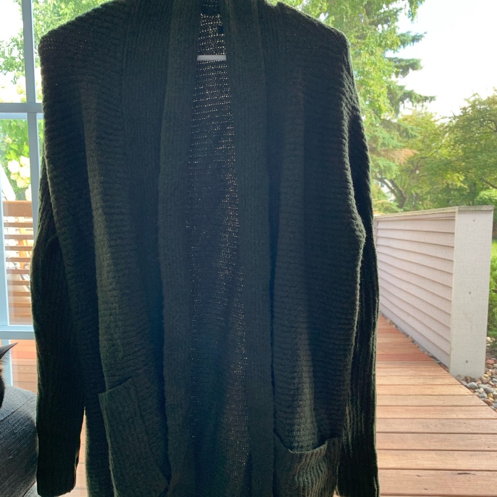 Cardigan sweater